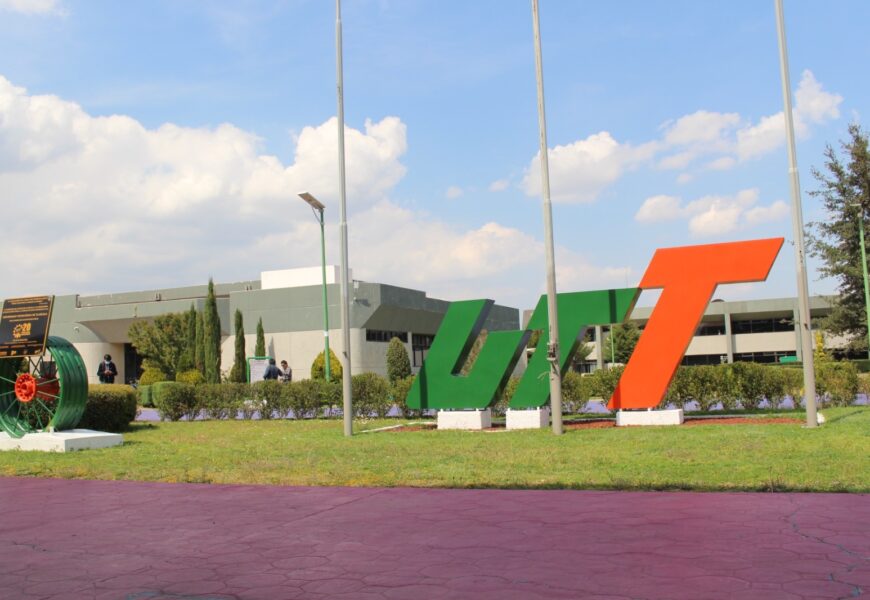 Cuentan productores registrados con insumos para confección de uniforme único: UTT