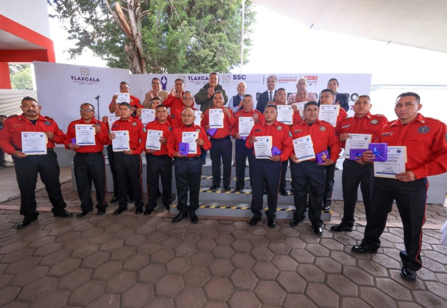 Celebran 41 años de servicio del Heroico Cuerpo de Bomberos en Tlaxcala