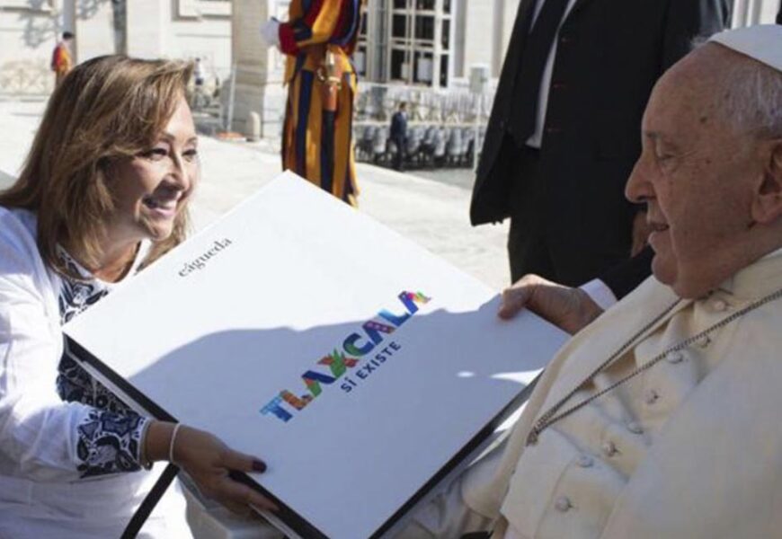 Gobernadora visita al Papa Francisco en el Vaticano