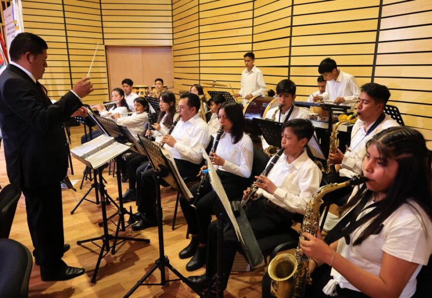 Inaugura Gobernadora primer ciclo escolar de la Licenciatura en Educación Musical