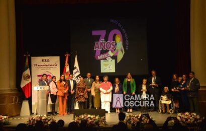Preside Gobernadora 70 Aniversario del reconocimiento de la ciudadanía de las mujeres