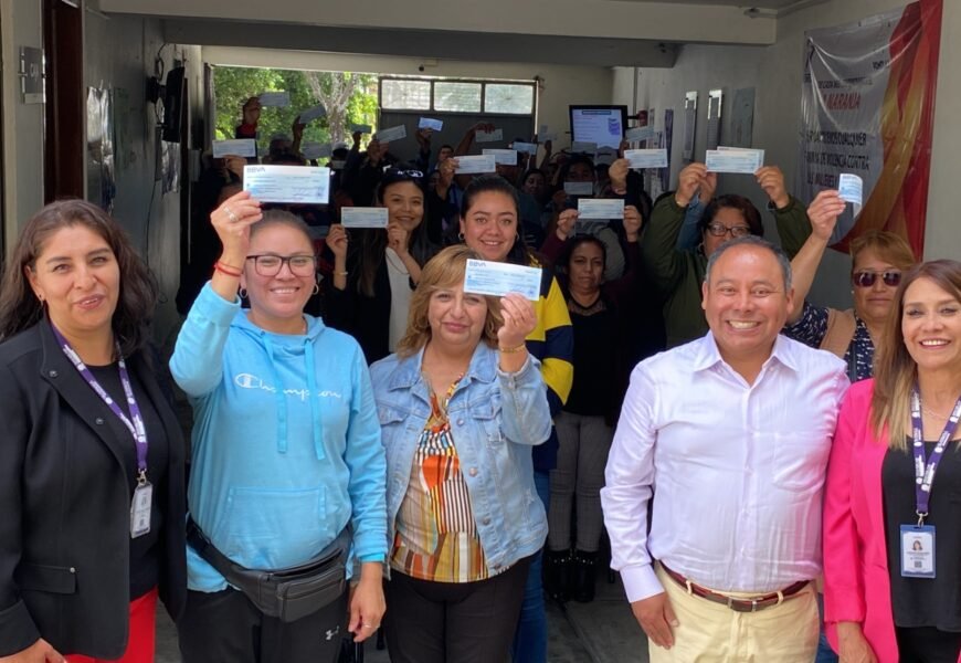 Contribuye FOMTLAX al bienestar financiero de emprendedores