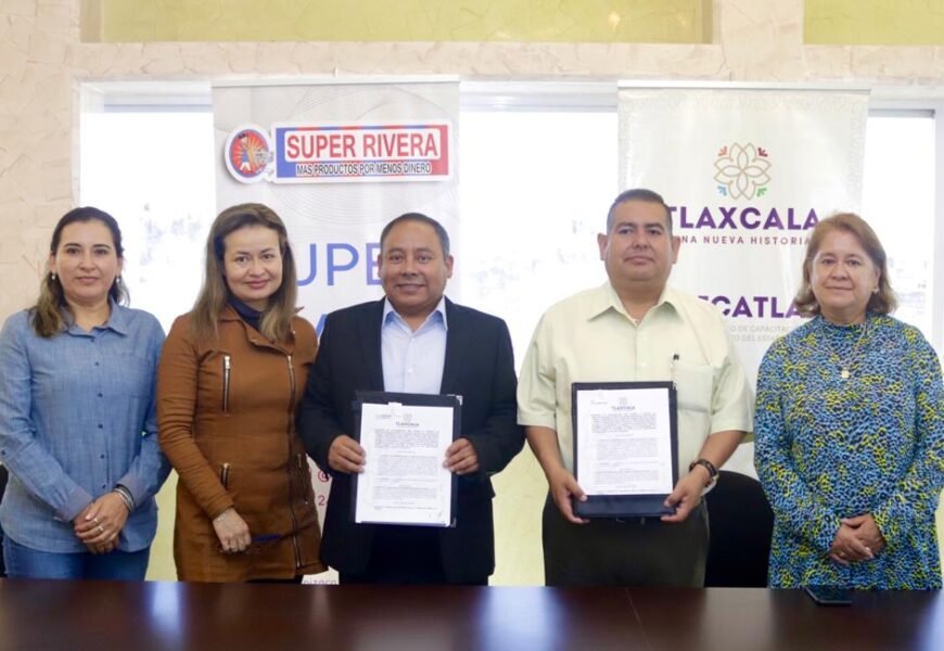 Firma Convenio ICATLAX con cadena comercial