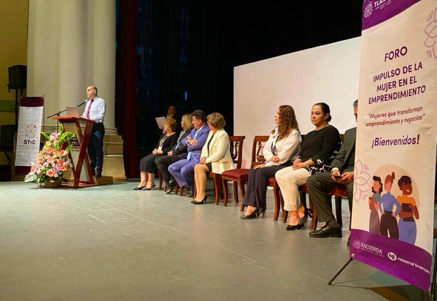 Realiza STyC foro “Mujeres que transforman, emprendimiento y negocios”