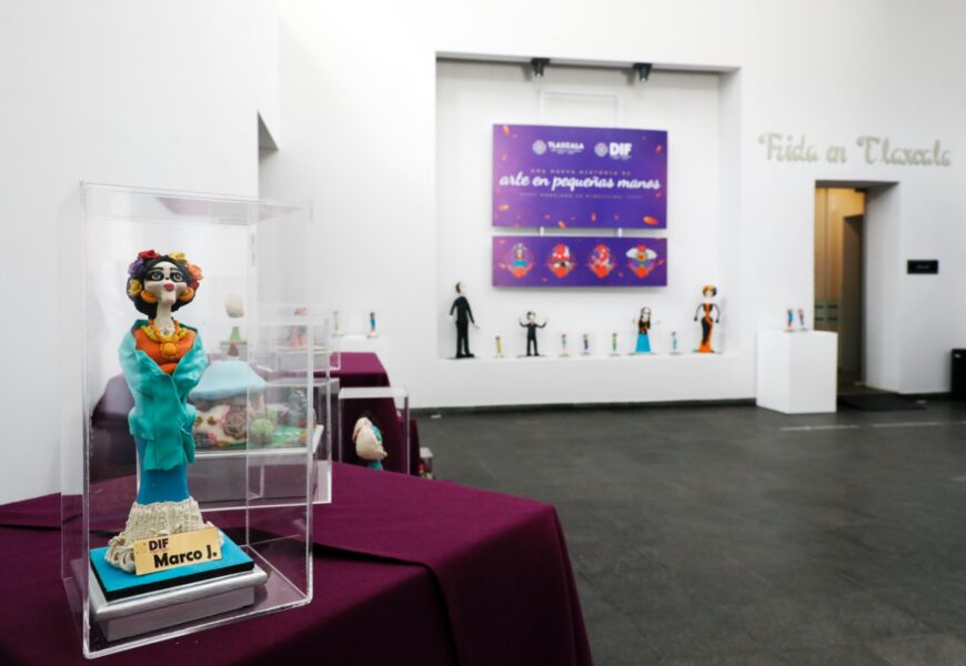 Exponen niñas y niños del centro de asistencia social obras de arte en el MAT Exponen niñas y niños del centro de asistencia social obras de arte en el MAT