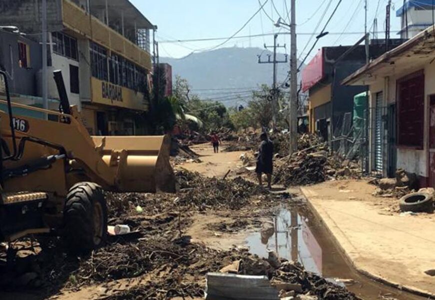 Gobierno de Tlaxcala continúa apoyando a Guerrero tras el huracán Otis