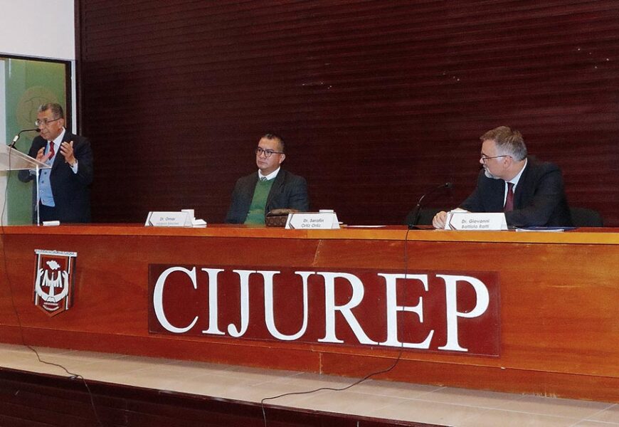 Conferencia magistral sobre críticas a la Teoría de la Ponderación de Robert Alexy en la UATx Conferencia magistral sobre críticas a la Teoría de la Ponderación de Robert Alexy en la UATx