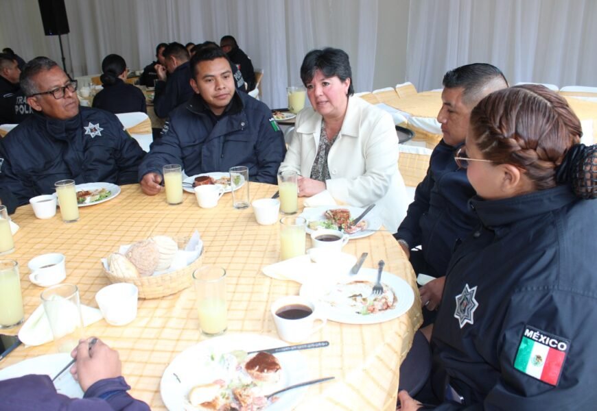 Reconoce Maribel Pérez Arenas labor de policías capitalinos