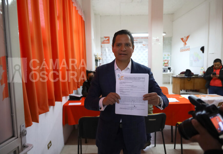 “Buscamos transformar, tener una mejor capital”, expresa Luis Antonio Herrera al registrarse como precandidato a la alcaldía capitalina por MC