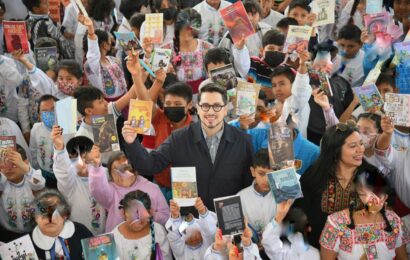 Celebran el día mundial del libro en Tlaxcala
