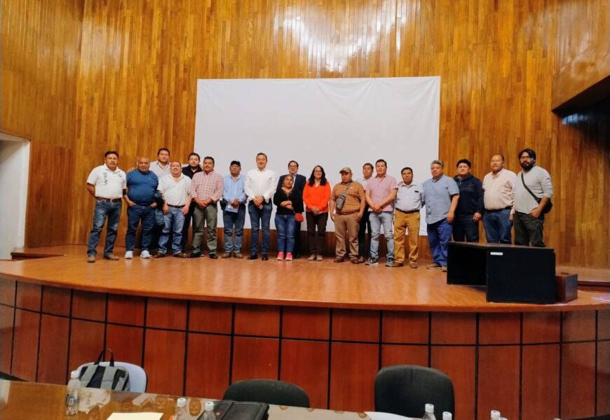 Avanza acuerdo entre expendedores de pollo y autoridades