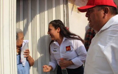 Con fuerza arranca su campaña a la alcaldia Thalia Razo Romero