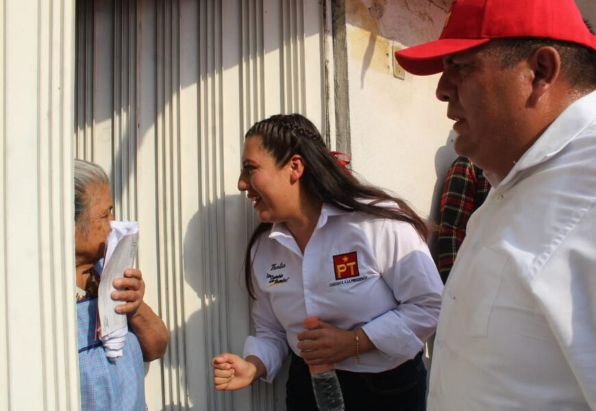 Con fuerza arranca su campaña a la alcaldia Thalia Razo Romero