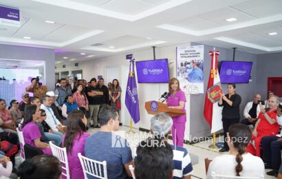La Gobernadora de Tlaxcala Supervisa Jornada de Cirugías Oftalmológicas y Entrega Nuevas Ambulancias