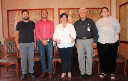 Recibe Ayuntamiento de Tlaxcala certificados por espacios de recreación saludables