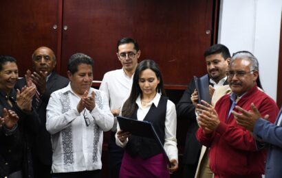 COBAT y SEDIF firman convenio para capacitar a docentes sobre salud mental estudiantil