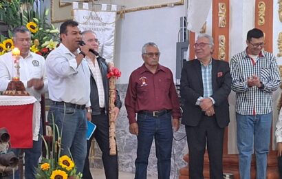 El INAH entregó documentos digitalizados a la comunidad de Tizatlán