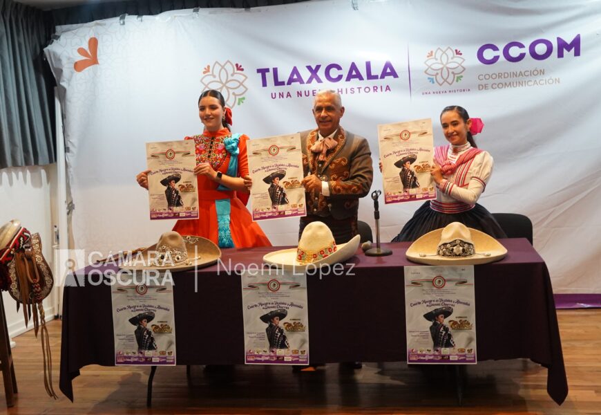 Presentan la Cuarta Muestra de Vestidos y Atuendos de Damas Charras