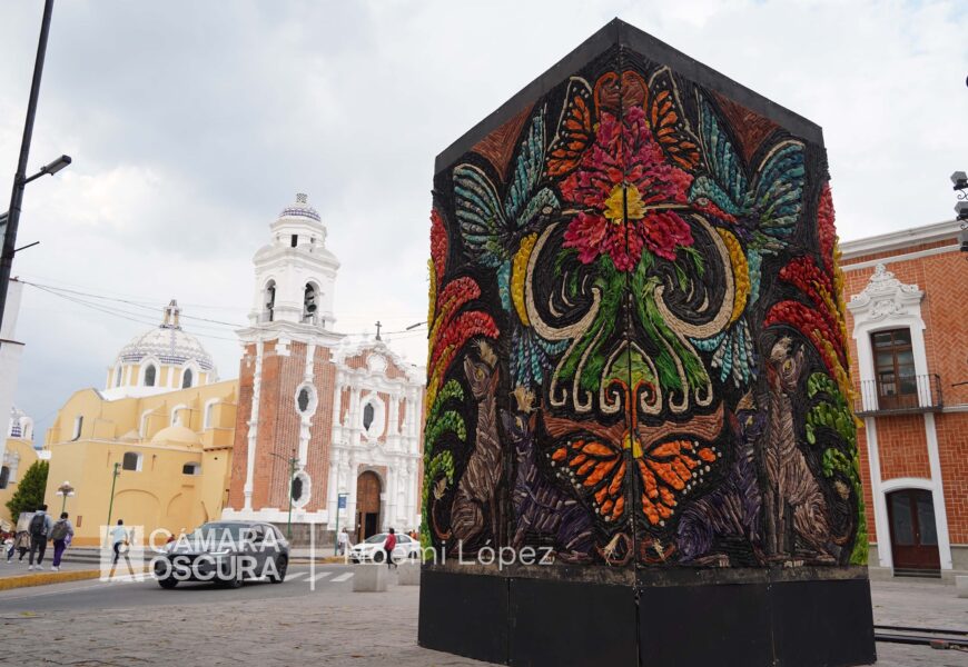 Adornos artesanales de Día de Muertos en la capital Tlaxcalteca