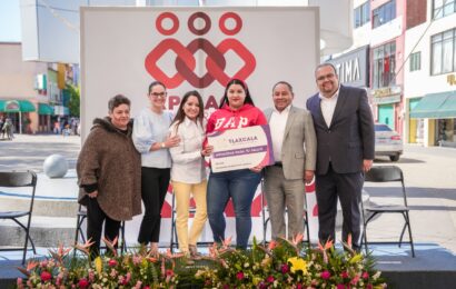 Entregan 500 tarjetas del programa “Bienestar para tu Salud” en Apizaco