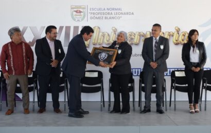 Conmemoran XXXIII Aniversario de la Normal «Leonarda Gómez Blanco»