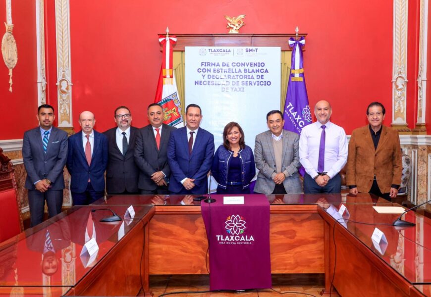 Gobierno y Estrella Blanca firman convenio para transporte y empleo