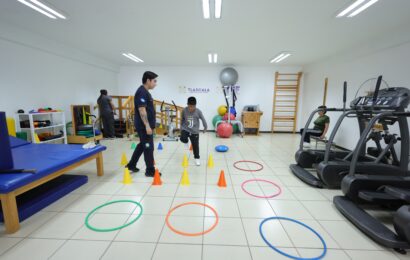 Programa de rehabilitación de Sedif apoya a personas con discapacidad