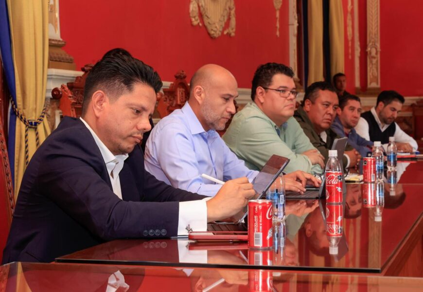 Gobierno y SIMEC acuerdan respaldo para familias afectadas en Xaloztoc