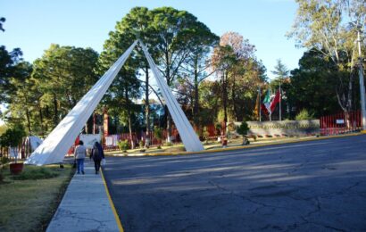 La UATx abre convocatoria 2025 con nuevo programa de Inteligencia Artificial