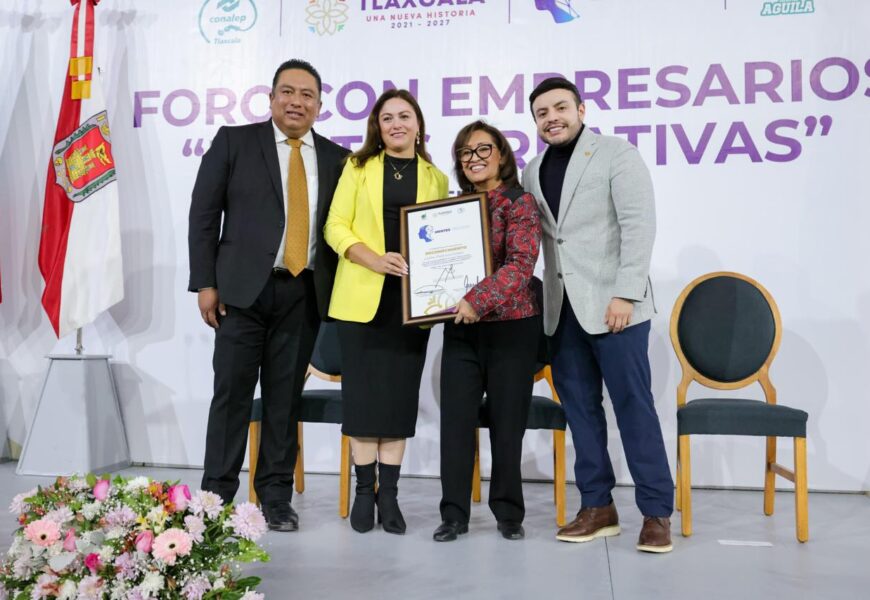Gobernadora inaugura panel de empresarios «Mentes Creativas» del Conalep