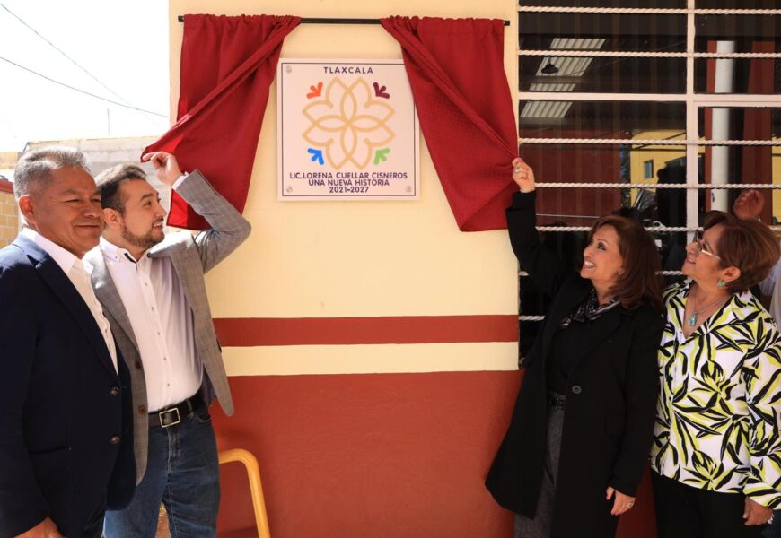Gobernadora entrega techumbres en escuelas de Huamantla