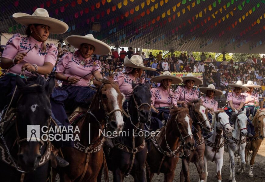 Con festival de escaramuzas concluye torneo charro en la Feria 2024