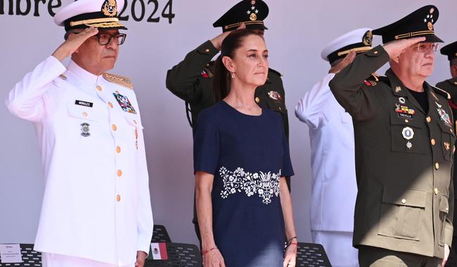 Celebra Sheinbaum 199 años de la Armada de México