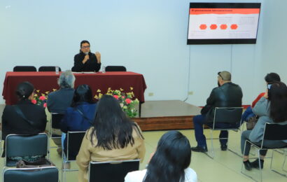 Conferencia destaca la decolonialidad en la Nueva Escuela Mexicana