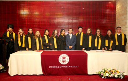 Egresados de la UATx, nuevos especialistas en Salud Pública
