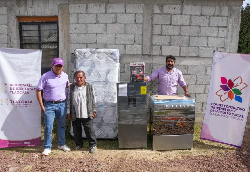 Reciben apoyo damnificados en Popocatla e Ixtacuixtla