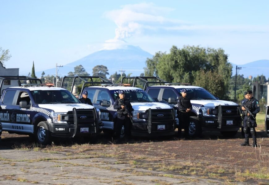 Anuncian aumento salarial policías Tlaxcala