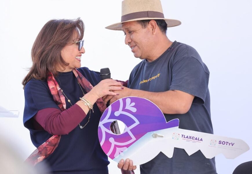 Gobierno de Tlaxcala entrega viviendas dignas en Tetlanohcan