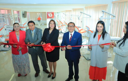 UATx inaugura Clínica de Cirugía Bucal en Odontología