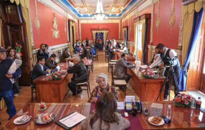 Lorena Cuéllar encabeza primera audiencia pública en Tlaxcala