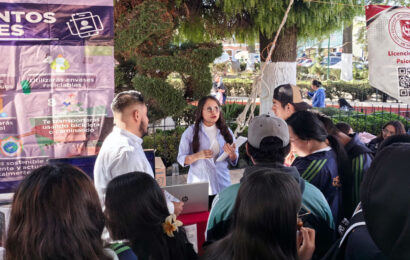 Primera Feria Profesiográfica en Tlaxco impulsa la educación