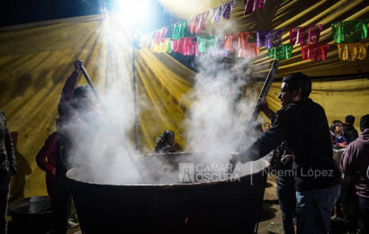 Tradicional Mole Prieto en Contla de Juan Cuamatzi