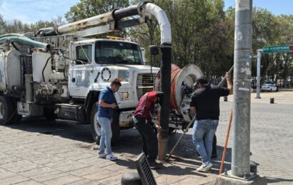 Trabajos de desazolve en Apizaco iniciaron