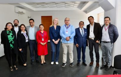 Docentes participan en foro sobre libros de texto preescolar
