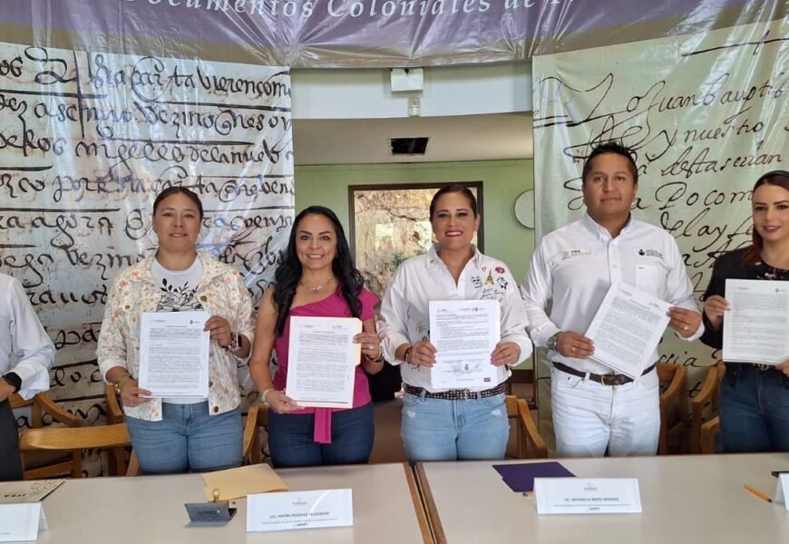 Firman convenio para fortalecer la gestión documental