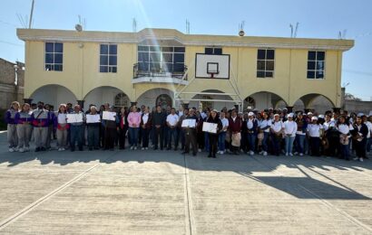 Alfabetización en Tlaxcala avanza con jornada en Aztatla