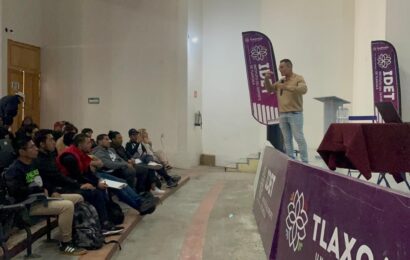 Taller deportivo IDET fortalece entrenadores