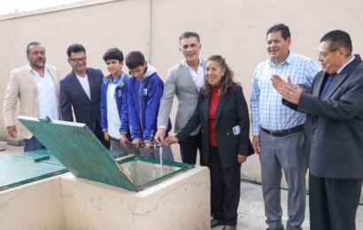 Servicio de agua llega a telesecundaria de la capital