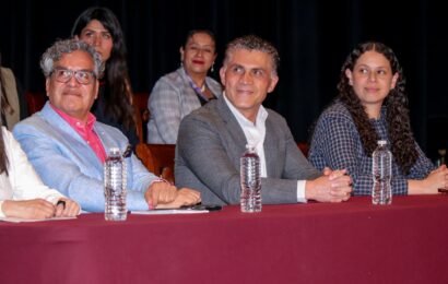 Zona de Monumentos Históricos: Alcalde a Tlaxcala rinde homenaje