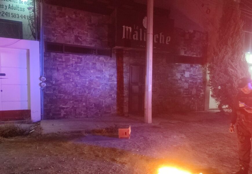 Incendio en bar de Apizaco moviliza a policía